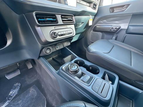 New 2026 Ford Maverick Lobo image 11