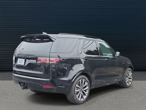 Used 2025 Land Rover Discovery Dynamic SE AWD/4WD image 5