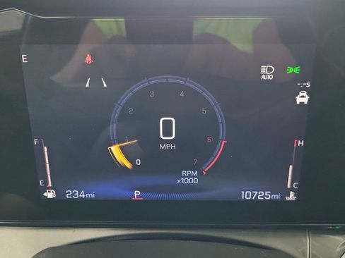 Used 2025 Chevrolet Trax ACTIV w/ Driver Confidence Package FWD image 8