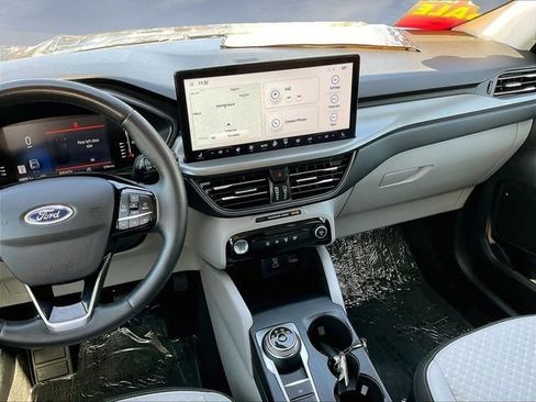 Used 2023 Ford Escape Active w/ Tech Pack #1 FWD image 11