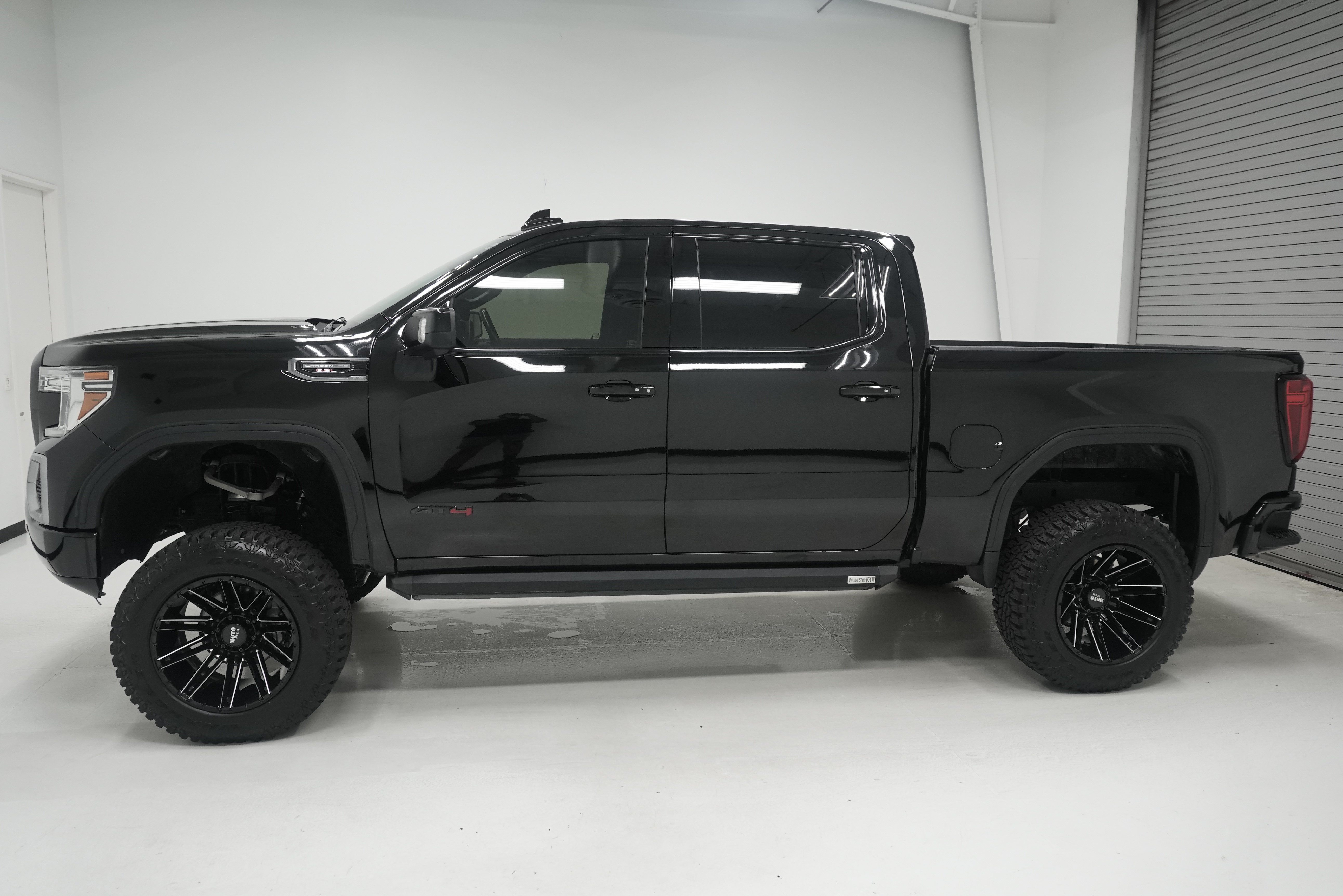Used 2020 GMC Sierra 1500 AT4 w/ AT4 Premium Package AWD/4WD image 5
