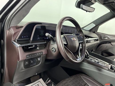 Used 2022 Cadillac Escalade Sport Platinum w/ LPO, ONYX Package AWD/4WD image 16