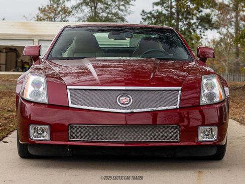 Used 2007 Cadillac XLR V image 21
