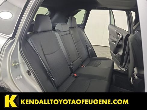 Used 2024 Toyota RAV4 SE w/ Convenience Package AWD/4WD image 27