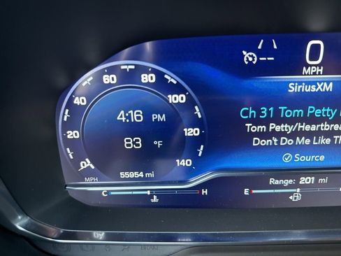 Used 2022 Chevrolet Suburban RST w/ Sport Performance Package image 30