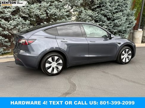 Used 2023 Tesla Model Y Long Range AWD/4WD image 9