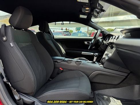 Used 2018 Ford Mustang GT RWD image 32