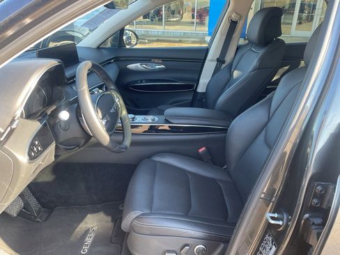 Used 2025 Genesis GV70 2.5T image 4