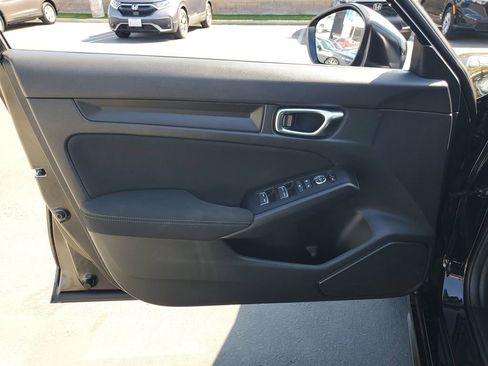 Certified 2025 Honda Civic Sport image 19