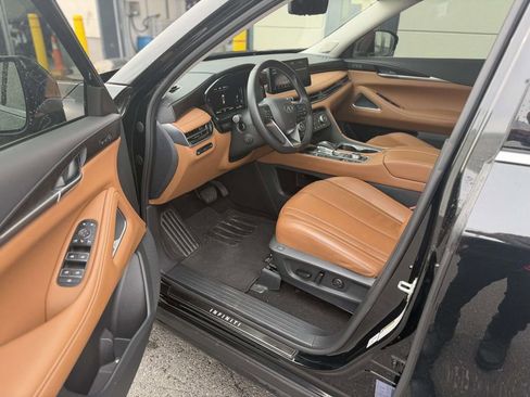 Used 2023 INFINITI QX60 Sensory w/ Vision Package AWD/4WD image 8