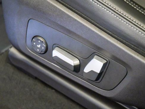 Certified 2023 BMW X4 xDrive30i w/ Convenience Package image 23