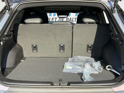 New 2026 Chevrolet Equinox EV LT image 17