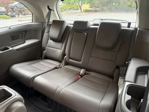 Used 2013 Honda Odyssey Touring image 47