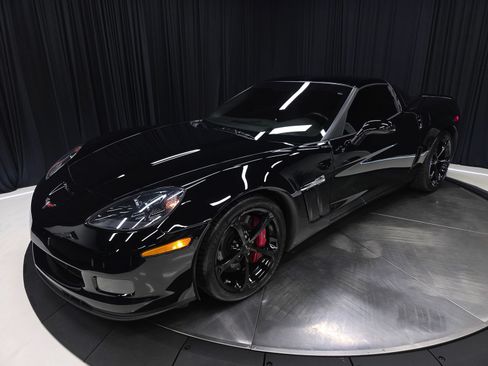 Used 2013 Chevrolet Corvette Grand Sport w/ 2LT Preferred Equipment Group RWD image 45