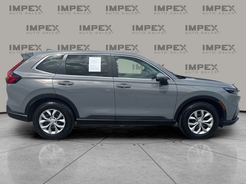 Used 2025 Honda CR-V LX image 6