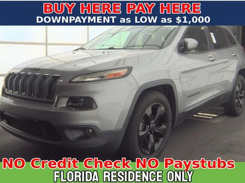 Used 2015 Jeep Cherokee Latitude image 2