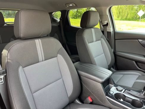 Used 2024 Chevrolet Blazer LT w/ LPO, Floor Liner Package FWD image 25