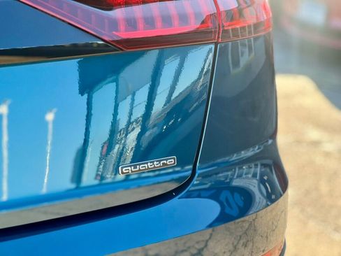 Used 2022 Audi Q8 Premium Plus w/ Premium Plus Package image 10