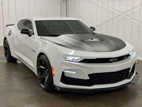 Used 2023 Chevrolet Camaro SS RWD image 1