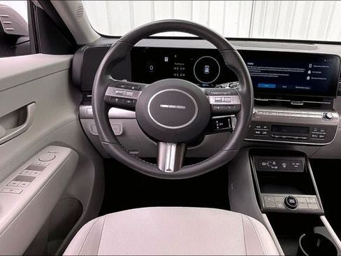Certified 2024 Hyundai Kona SEL FWD image 5