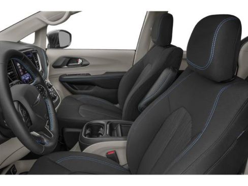 Used 2022 Chrysler Pacifica Touring-L FWD image 12