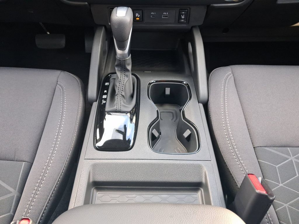 New 2027 Nissan Frontier SV RWD image 12