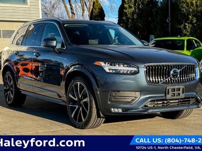 Used 2022 Volvo XC90 T6 Momentum w/ Advanced Package