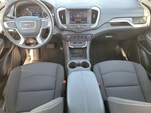 Used 2024 GMC Terrain SLE image 14