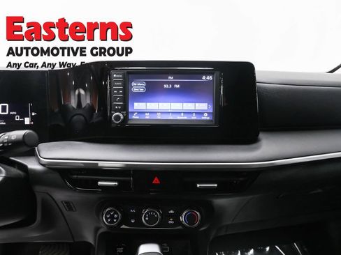 Used 2025 Nissan Kicks S image 12