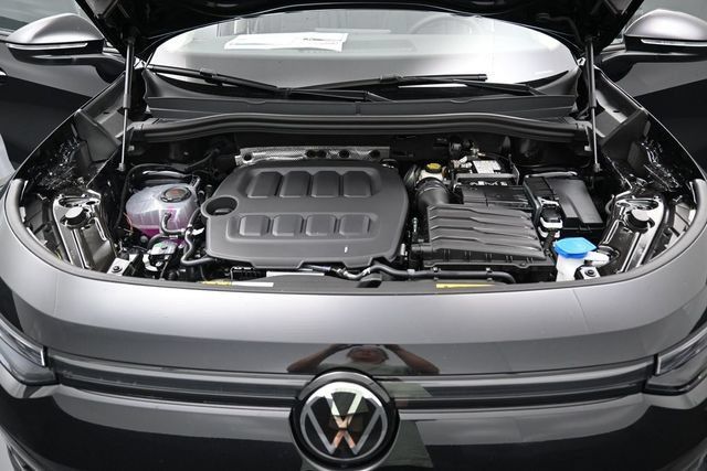 New 2026 Volkswagen Tiguan SE FWD image 15