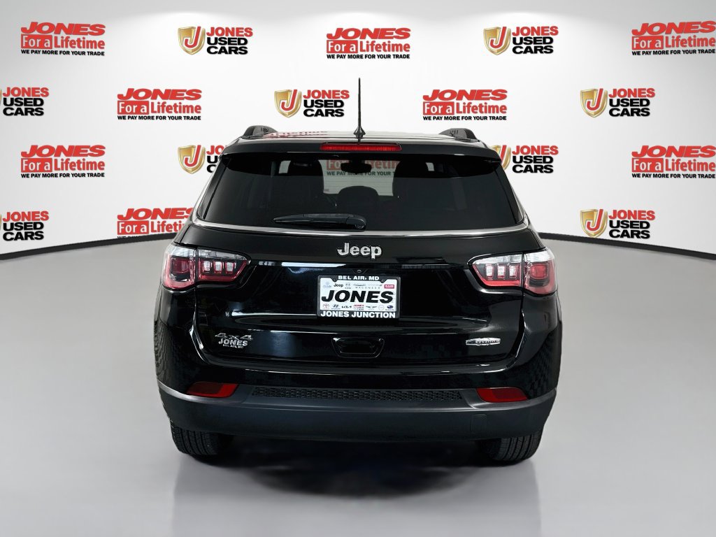 Used 2018 Jeep Compass Latitude AWD/4WD image 15