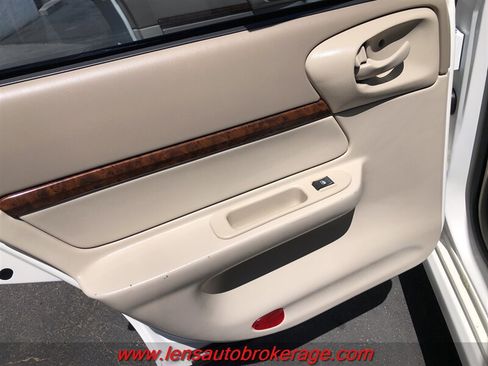 Used 2002 Chevrolet Impala LS w/ Preferred Equipment Group FWD image 16