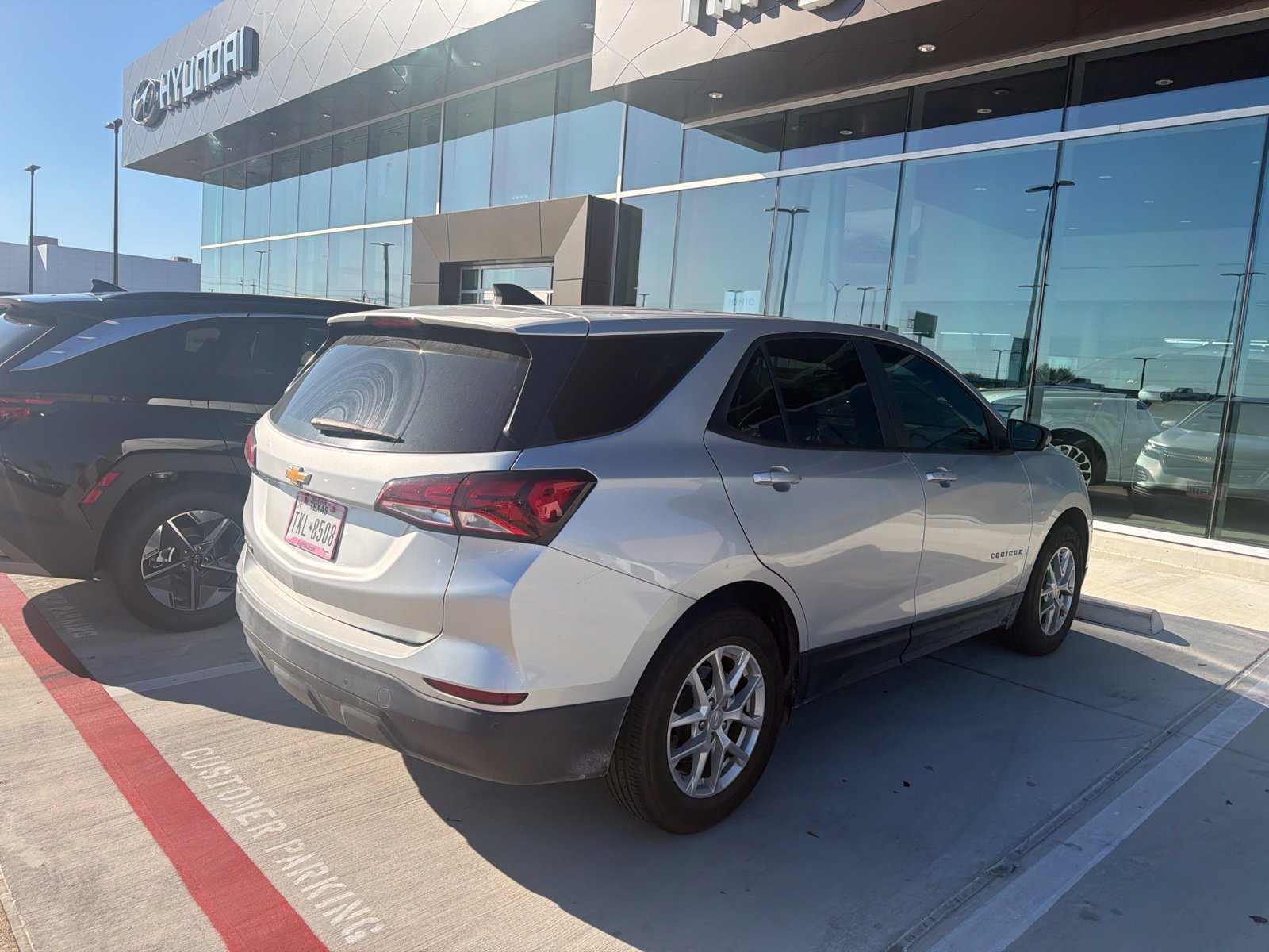 Used 2022 Chevrolet Equinox LS w/ LS Convenience Package FWD image 5