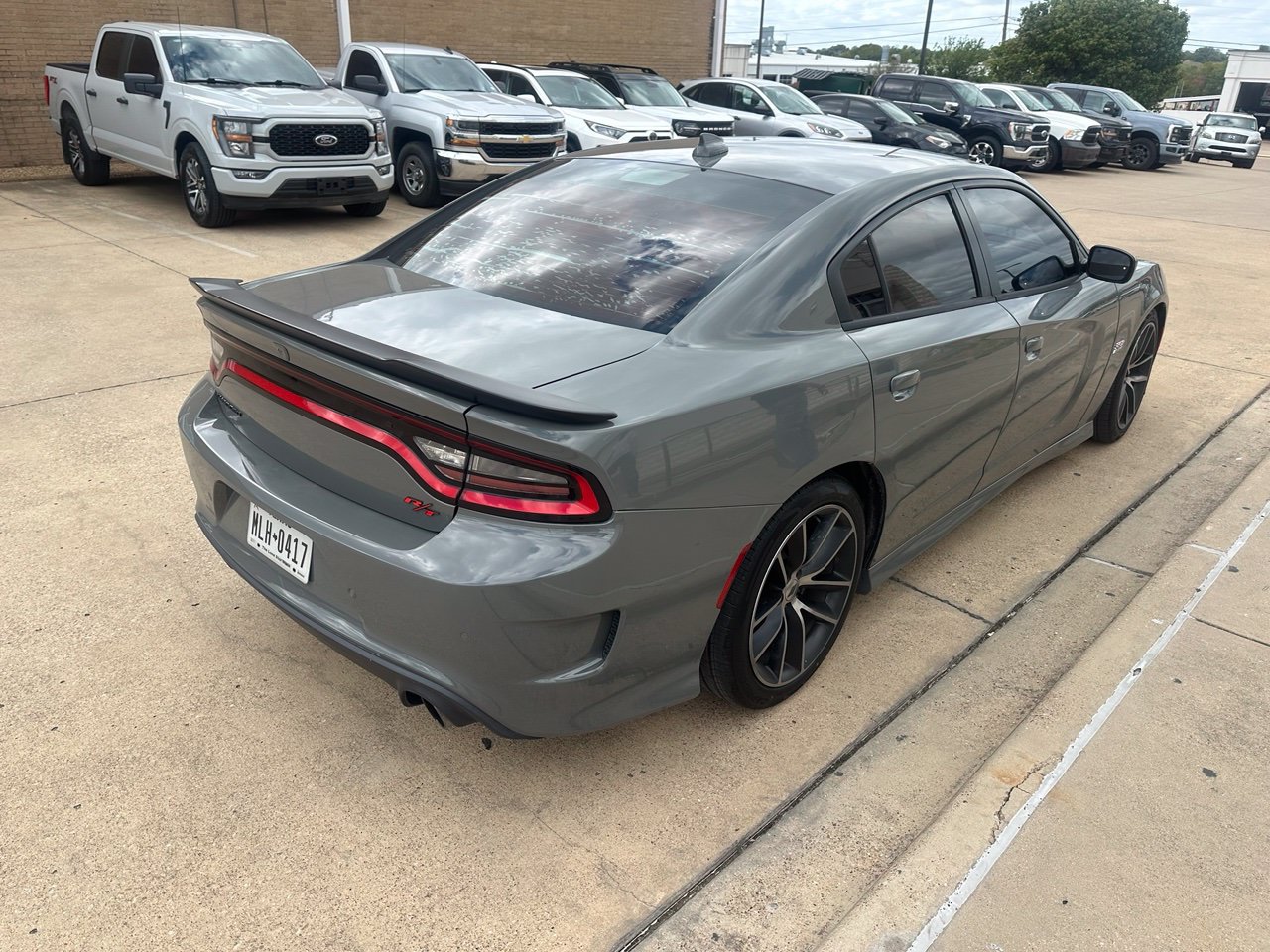 Used 2018 Dodge Charger R/T Scat Pack RWD image 25