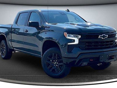 New 2026 Chevrolet Silverado 1500 LT Trail Boss w/ Convenience Package II AWD/4WD image 2