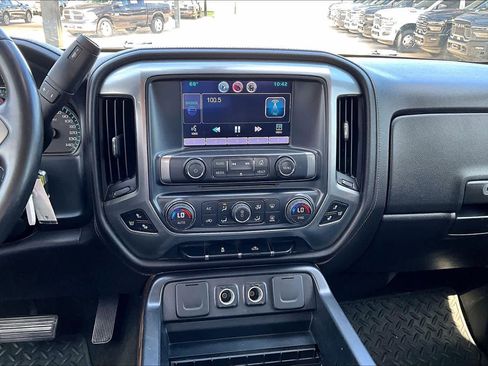 Used 2015 Chevrolet Silverado 1500 LTZ AWD/4WD image 8