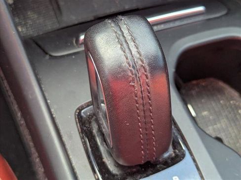 Used 2019 Volvo XC40 T5 Momentum AWD/4WD image 8