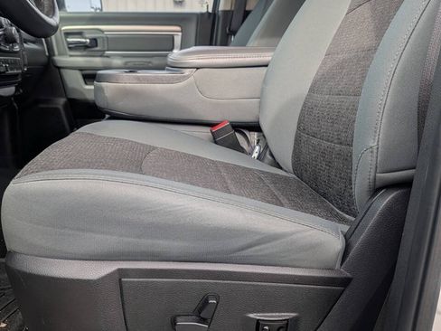 Used 2018 RAM 1500 Big Horn AWD/4WD image 14