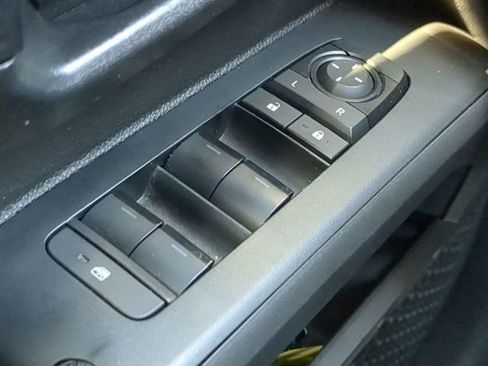 Used 2024 Toyota Tacoma SR image 21