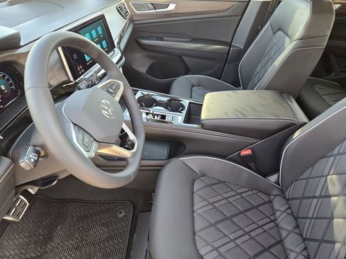 New 2026 Volkswagen Atlas SEL Premium R-Line image 11