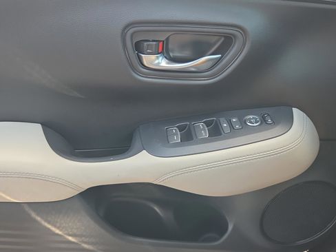 New 2026 Honda HR-V EX-L image 16