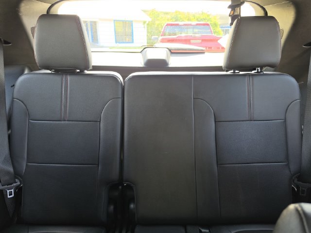 Used 2022 Chevrolet Traverse RS FWD image 20