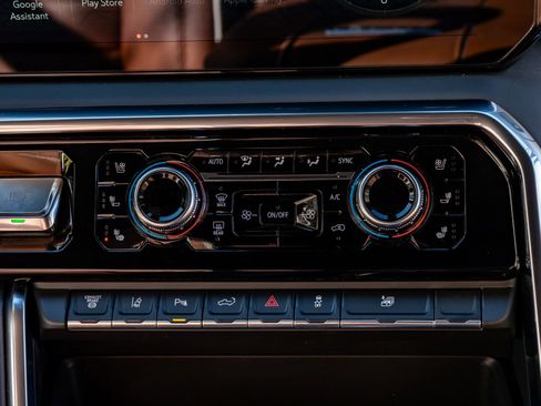 Used 2026 GMC Sierra 3500 Denali Ultimate image 27