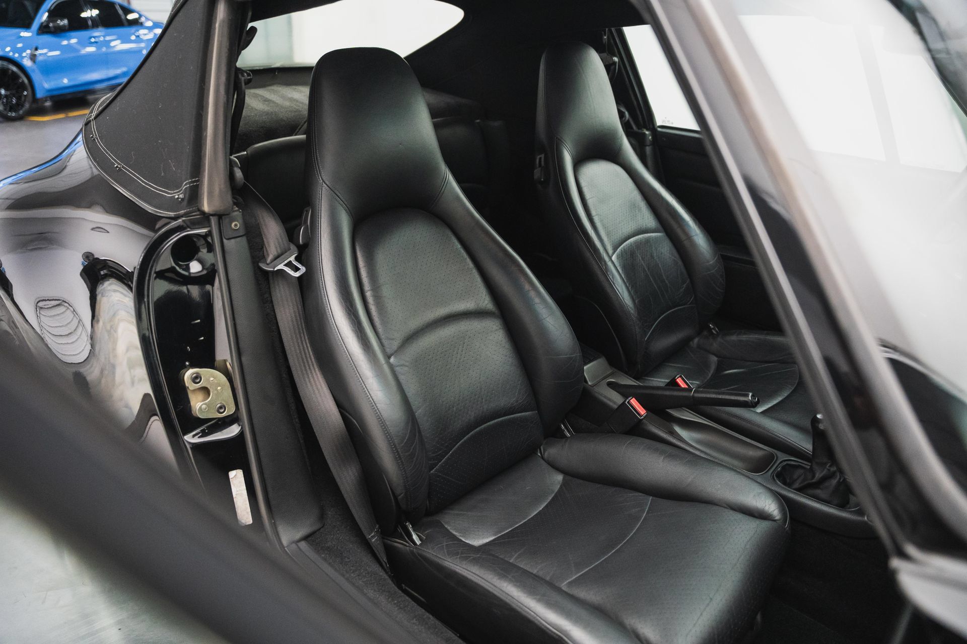 Used 1995 Porsche 911 Carrera RWD image 63