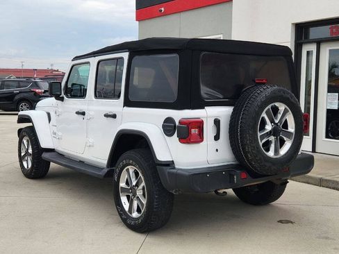Used 2020 Jeep Wrangler Unlimited Sahara AWD/4WD image 4