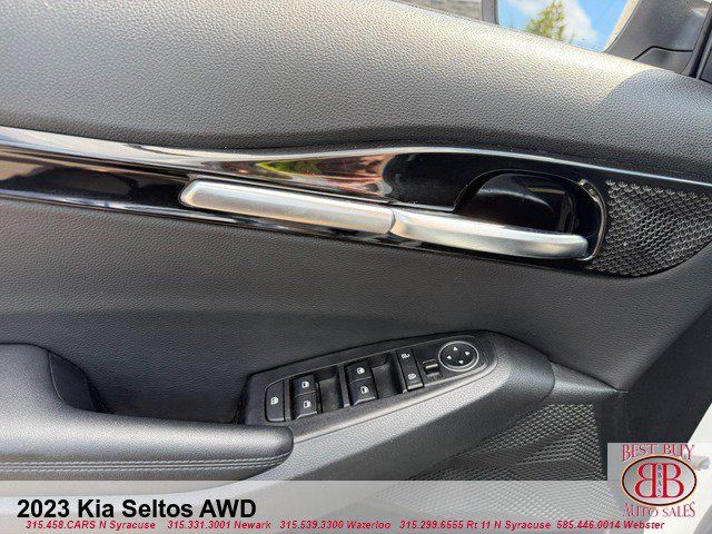 Used 2023 Kia Seltos S w/ Navigation Package AWD/4WD image 16