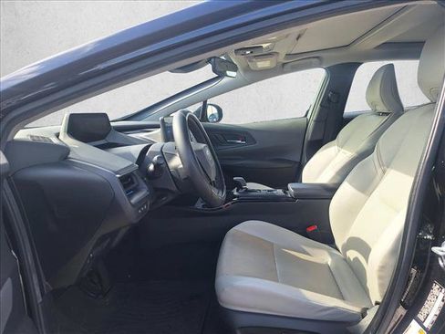 Certified 2023 Toyota Prius XLE FWD image 9