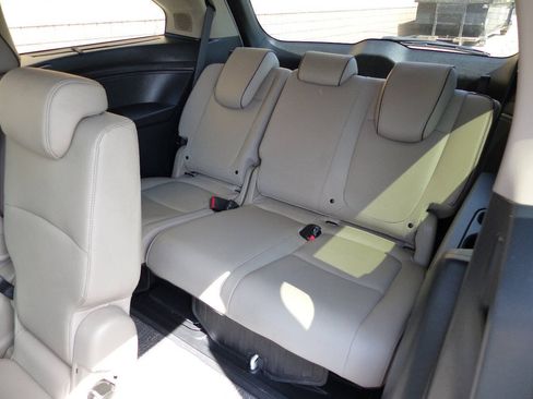 Used 2024 Honda Odyssey Elite image 43