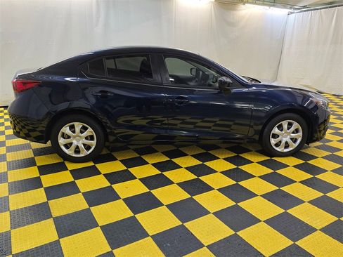 Used 2015 MAZDA MAZDA3 i Sport image 2