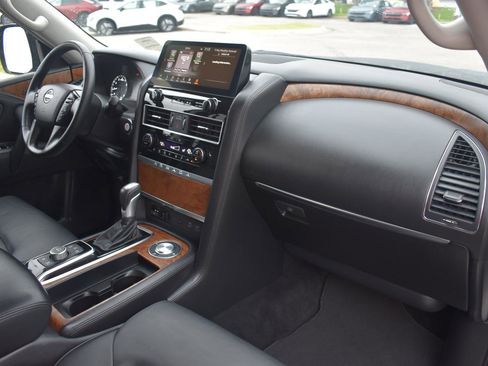 Used 2024 Nissan Armada SL w/ Captain's Chairs Package RWD image 82